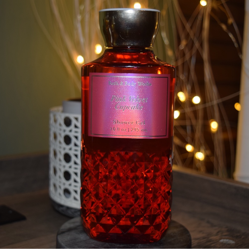 BBW Pink Velvet Cupcake Shower gel